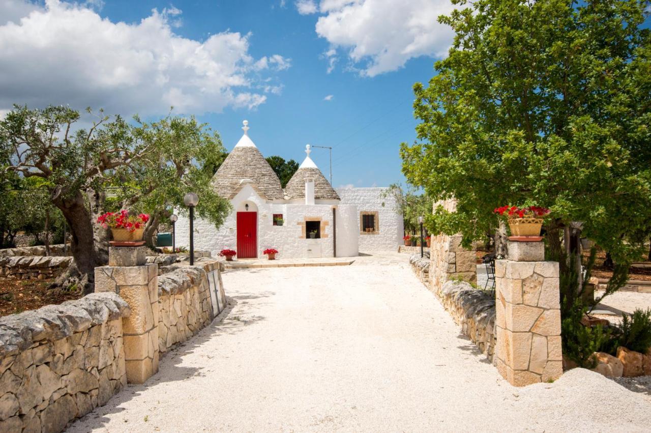 הוילה לוקורוטונדו I Trulli Degli Ulivi מראה חיצוני תמונה
